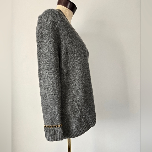 ZARA KNIT Grey Sweater with Gold Chain Detailed neck and cuffs. Relaxed Small. - Picture 5 of 9